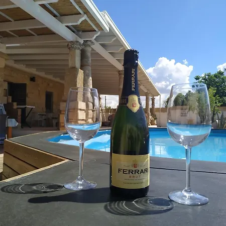 Bed & Breakfast Masseria Le Dimore 3*