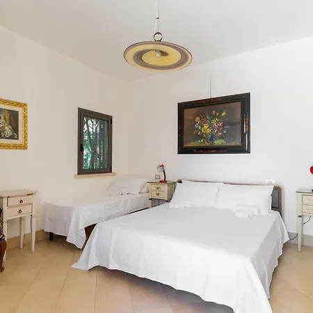 Masseria Le Dimore Bed & Breakfast 3*