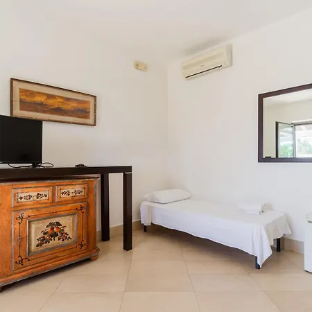 Bed & Breakfast Masseria Le Dimore 3*