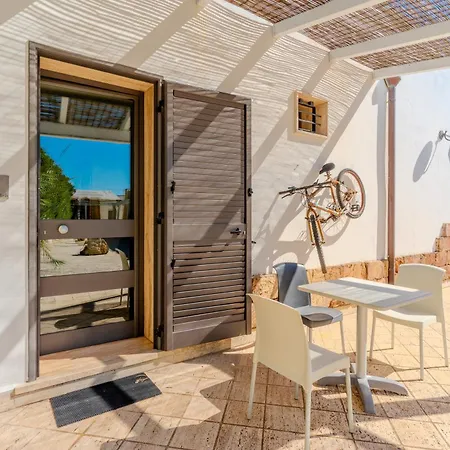 Masseria Le Dimore Bed & Breakfast 2*