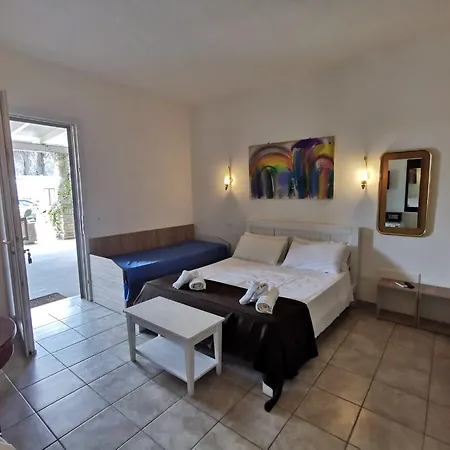 לינה וארוחת בוקר Masseria Le Dimore 3*